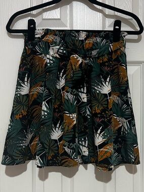 SHEIN Black Tropical Tie-Waist Skater Skirt